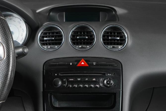Peugeot 308 I Рестайлинг с пробегом 2011 года, цена 599 000 рублей, 100000 км, хэтчбек, Автокод Объявления