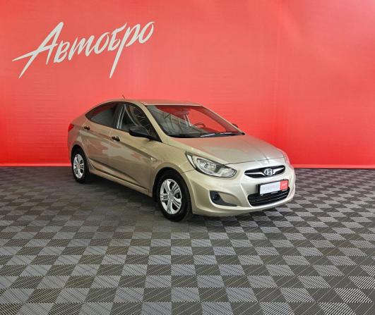 Hyundai Solaris I с пробегом 2011 года, цена 650 000 рублей, 174358 км, седан, Автокод Объявления