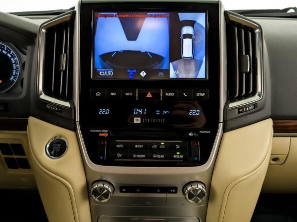 Toyota Land Cruiser 200 Series Рестайлинг 2 с пробегом 2015 года, цена 4 900 000 рублей, 152605 км, внедорожник, Автокод Объявления