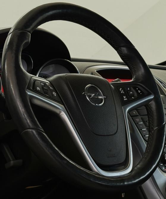 Opel Astra J Рестайлинг Москва  - изображение 10