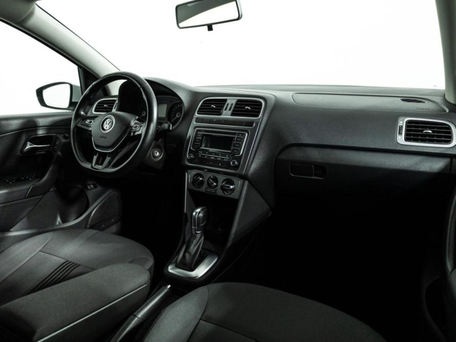 Volkswagen Polo V Рестайлинг Санкт-Петербург  - изображение 10