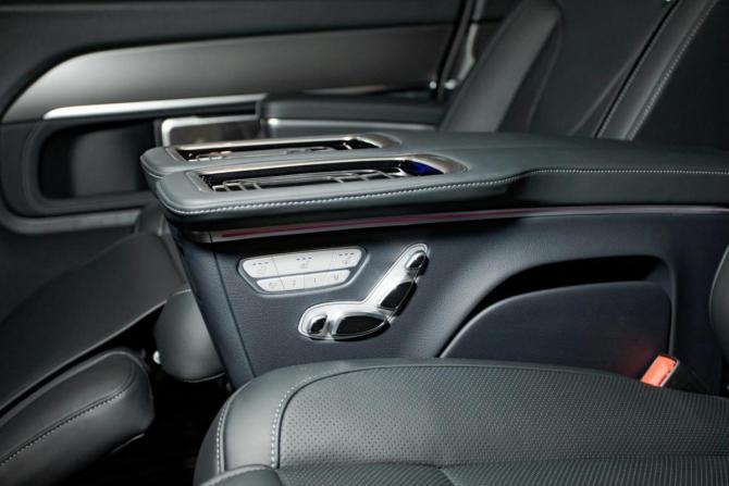 Новый Mercedes-Benz V-Класс III (W447) Рестайлинг 2 2026 года, цена 32 000 000 рублей, минивэн, Автокод Объявления
