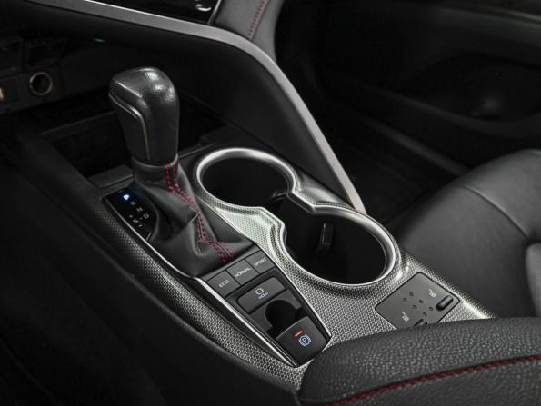 Toyota Camry VIII (XV70) Рестайлинг с пробегом 2022 года, цена 3 328 000 рублей, 105068 км, седан, Автокод Объявления