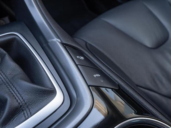 Ford Mondeo V с пробегом 2014 года, цена 1 499 000 рублей, 154075 км, седан, Автокод Объявления