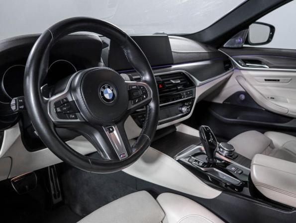 BMW 5 серии VII (G30/G31/G38) с пробегом 2018 года, цена 4 170 000 рублей, 118140 км, седан, Автокод Объявления