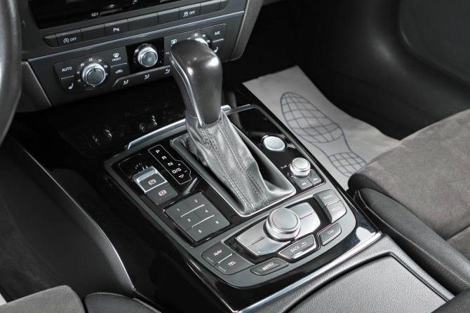 Audi A6 IV (C7) Рестайлинг с пробегом 2015 года, цена 2 459 000 рублей, 129896 км, седан, Автокод Объявления