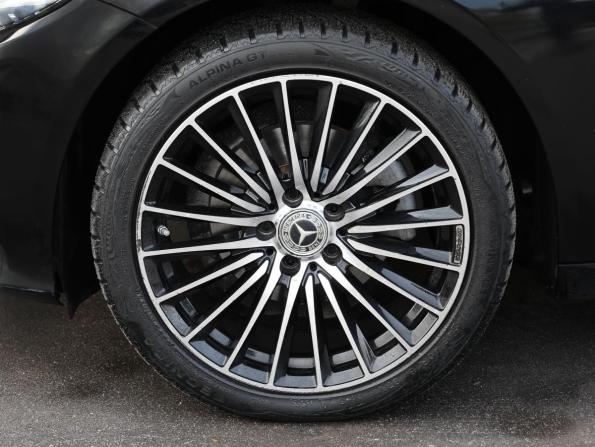 Mercedes-Benz C-Класс IV (W205) Рестайлинг с пробегом 2018 года, цена 2 398 000 рублей, 120000 км, седан, Автокод Объявления