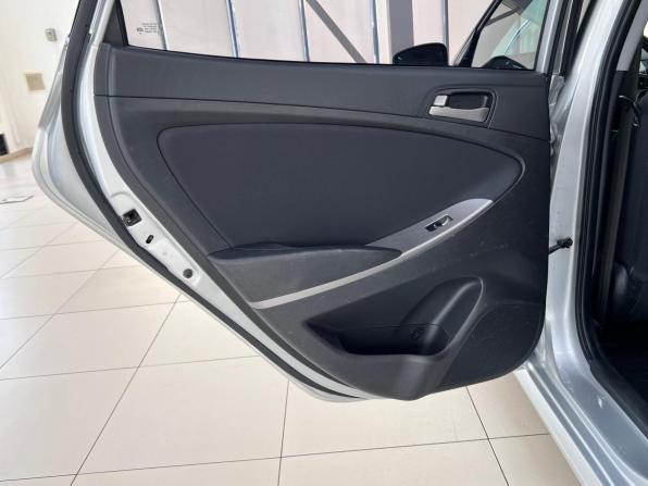 Hyundai Solaris I Рестайлинг с пробегом 2016 года, цена 1 020 000 рублей, 143000 км, седан, Автокод Объявления