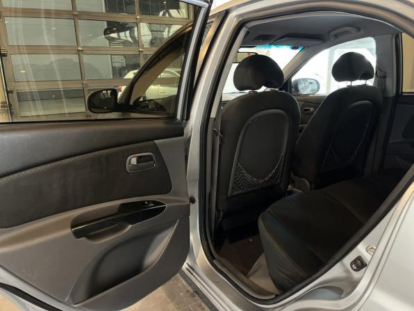 Kia Rio II Рестайлинг с пробегом 2011 года, цена 437 000 рублей, 204273 км, седан, Автокод Объявления