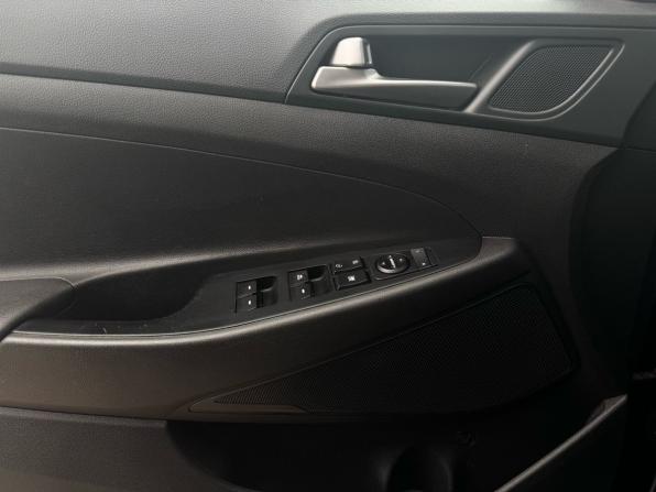 Hyundai Tucson III с пробегом 2018 года, цена 2 049 000 рублей, 125000 км, внедорожник, Автокод Объявления