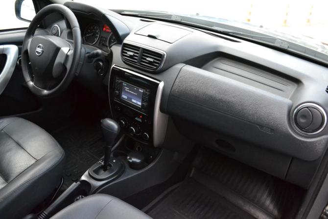 Nissan Terrano III (D10) с пробегом 2014 года, цена 990 000 рублей, 255427 км, внедорожник, Автокод Объявления