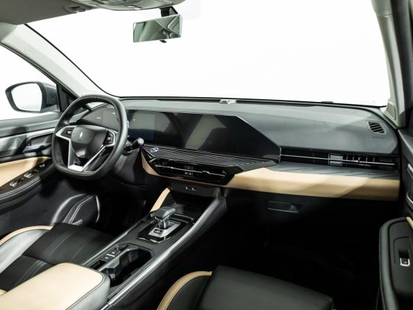 Livan X6 Pro с пробегом 2023 года, цена 1 739 900 рублей, 13101 км, внедорожник, Автокод Объявления