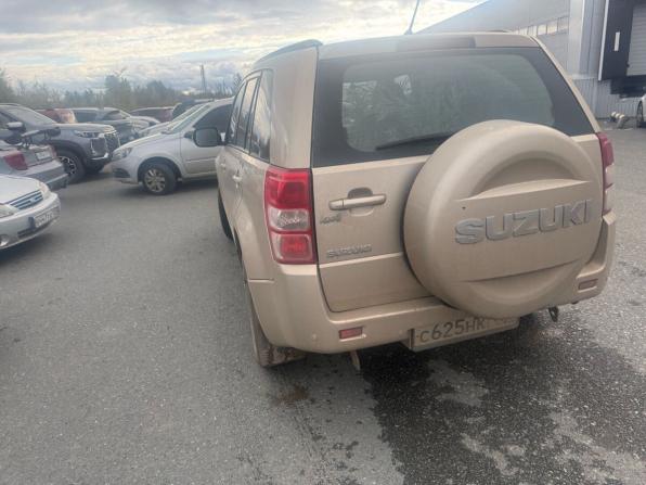 Suzuki Grand Vitara II Рестайлинг с пробегом 2011 года, цена 1 300 000 рублей, 132244 км, внедорожник, Автокод Объявления