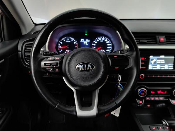 Kia Rio IV Рестайлинг с пробегом 2021 года, цена 1 780 000 рублей, 71000 км, хэтчбек, Автокод Объявления