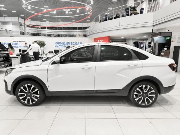 Lada (ВАЗ) Vesta I Рестайлинг (NG) с пробегом 2023 года, цена 1 180 000 рублей, 57745 км, седан, Автокод Объявления