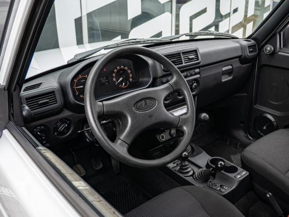 Lada (ВАЗ) Niva Legend с пробегом 2024 года, цена 910 000 рублей, 11761 км, внедорожник, Автокод Объявления