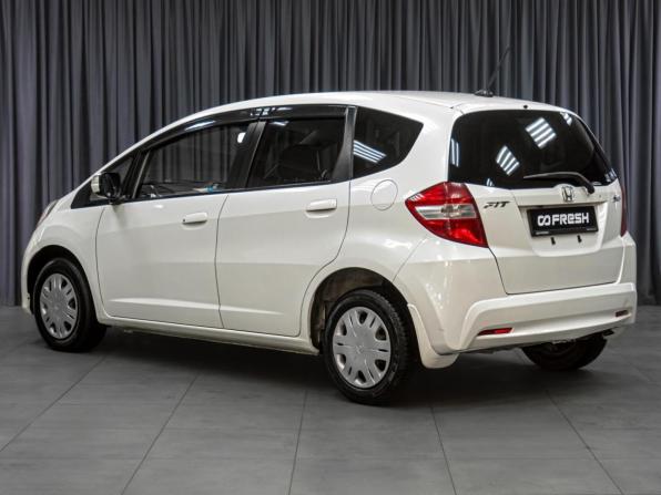 Honda Fit II с пробегом 2012 года, цена 919 000 рублей, 222383 км, хэтчбек, Автокод Объявления