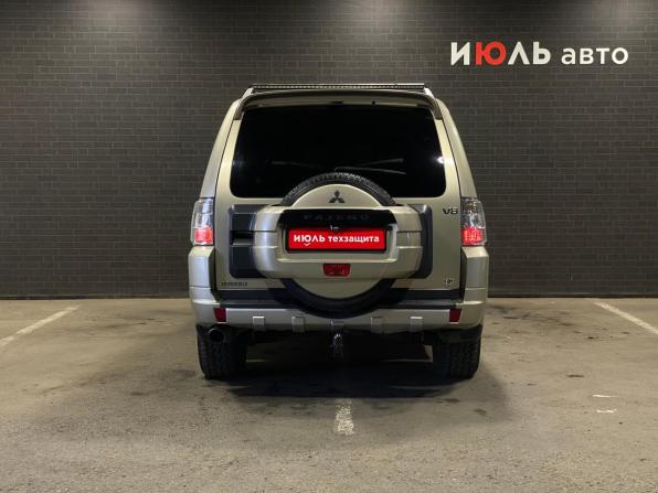 Mitsubishi Pajero IV с пробегом 2010 года, цена 1 800 000 рублей, 236957 км, внедорожник, Автокод Объявления