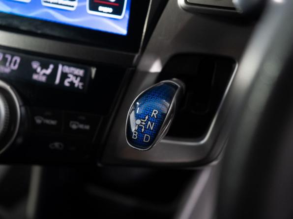 Toyota Prius Alpha I (ZVW40/41) Рестайлинг с пробегом 2014 года, цена 1 415 300 рублей, 142253 км, универсал, Автокод Объявления