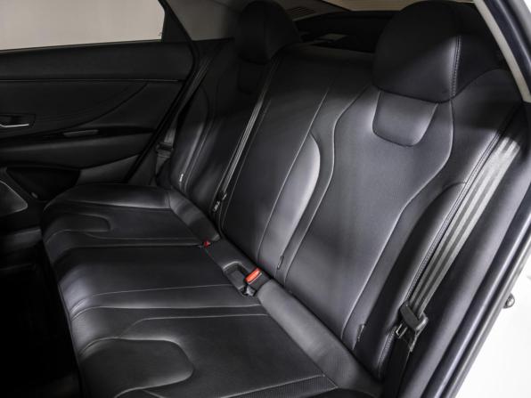 Hyundai Elantra VII (CN7) с пробегом 2021 года, цена 2 148 000 рублей, 44826 км, седан, Автокод Объявления