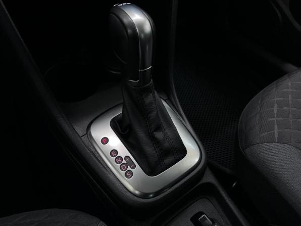 Volkswagen Polo V Рестайлинг с пробегом 2019 года, цена 1 630 000 рублей, 57888 км, седан, Автокод Объявления