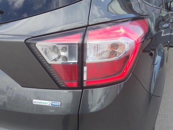 Ford Kuga II Рестайлинг с пробегом 2018 года, цена 1 500 000 рублей, 172000 км, внедорожник, Автокод Объявления