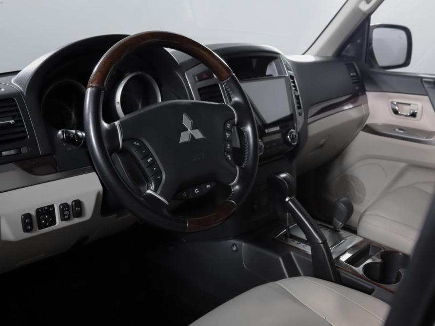 Mitsubishi Pajero IV Рестайлинг 2 Москва  - изображение 14