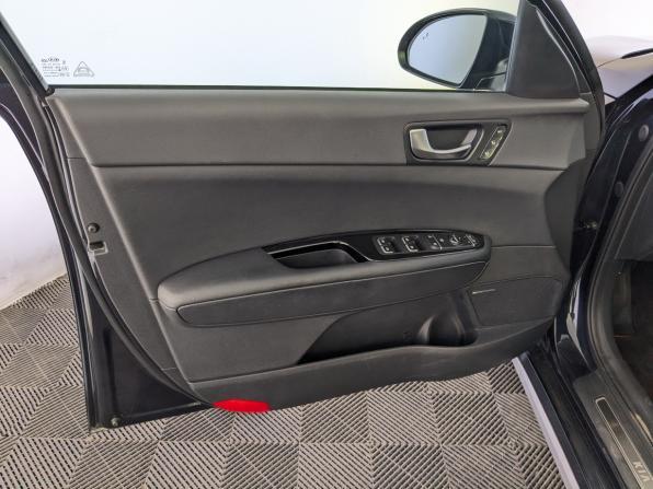 Kia Optima IV с пробегом 2017 года, цена 1 690 000 рублей, 199550 км, седан, Автокод Объявления