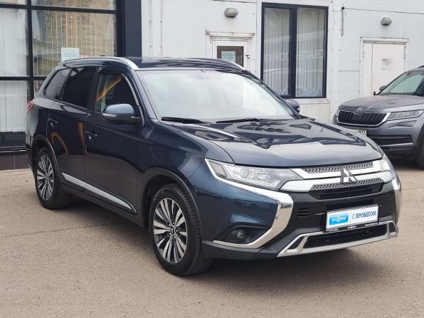 Mitsubishi Outlander III Рестайлинг 3 с пробегом 2019 года, цена 1 989 000 рублей, 115475 км, внедорожник, Автокод Объявления
