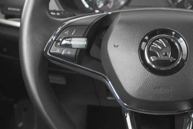 Skoda Octavia IV (A8) с пробегом 2021 года, цена 2 249 000 рублей, 82000 км, лифтбек, Автокод Объявления
