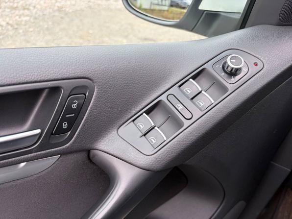 Volkswagen Tiguan I Рестайлинг с пробегом 2012 года, цена 1 075 000 рублей, 252714 км, внедорожник, Автокод Объявления