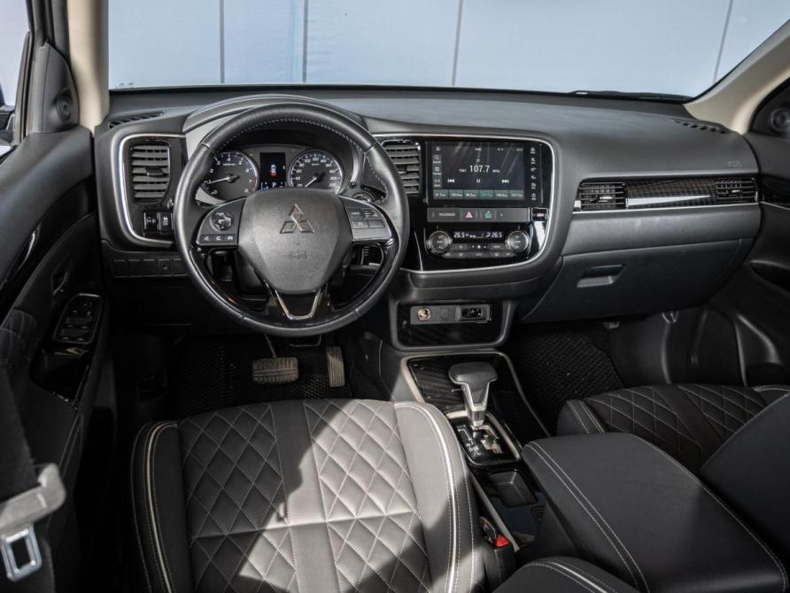 Mitsubishi Outlander III Рестайлинг 3 Краснодар  - изображение 6