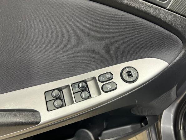 Hyundai Solaris I Рестайлинг с пробегом 2016 года, цена 1 070 500 рублей, 158434 км, седан, Автокод Объявления