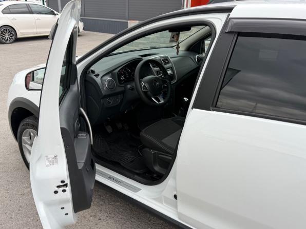 Renault Logan II Рестайлинг с пробегом 2021 года, цена 1 120 000 рублей, 124643 км, седан, Автокод Объявления