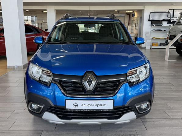 Renault Sandero II Рестайлинг с пробегом 2020 года, цена 1 410 000 рублей, 9211 км, хэтчбек, Автокод Объявления