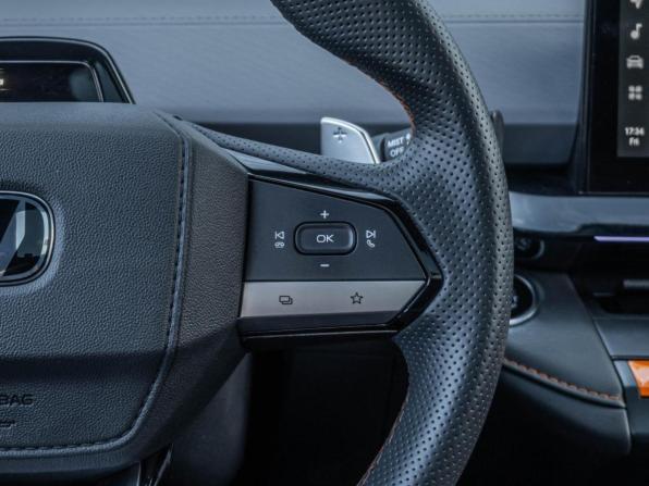 Changan UNI-V I с пробегом 2023 года, цена 2 332 000 рублей, 54751 км, лифтбек, Автокод Объявления