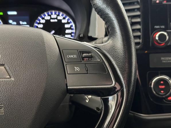 Mitsubishi Outlander III Рестайлинг 2 с пробегом 2018 года, цена 2 187 000 рублей, 93441 км, внедорожник, Автокод Объявления