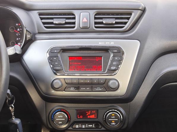 Kia Rio III с пробегом 2014 года, цена 900 000 рублей, 115000 км, седан, Автокод Объявления