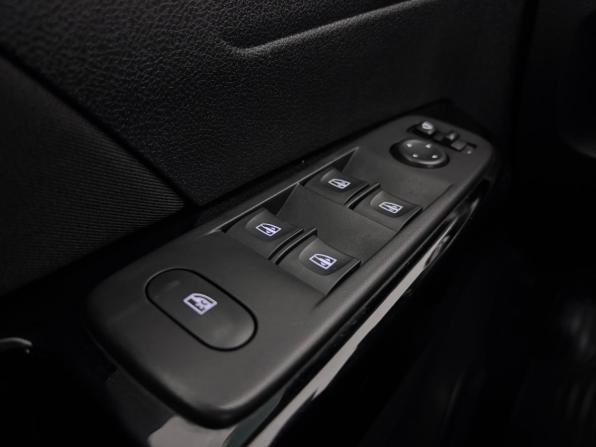 Renault Kaptur I Рестайлинг с пробегом 2020 года, цена 1 640 000 рублей, 86433 км, внедорожник, Автокод Объявления