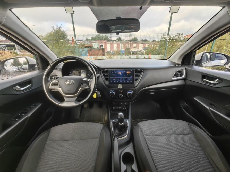 Hyundai Solaris II Санкт-Петербург  - изображение 10