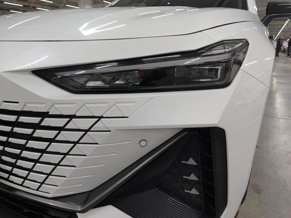 Changan UNI-V I с пробегом 2023 года, цена 2 020 000 рублей, 64259 км, лифтбек, Автокод Объявления