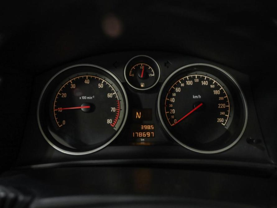 Opel Astra H Рестайлинг Санкт-Петербург  - изображение 12
