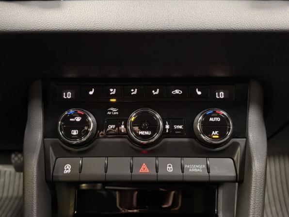 Skoda Karoq I с пробегом 2021 года, цена 2 500 000 рублей, 31013 км, внедорожник, Автокод Объявления