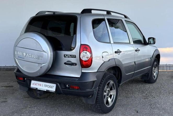 Chevrolet Niva I Рестайлинг с пробегом 2020 года, цена 895 000 рублей, 51270 км, внедорожник, Автокод Объявления