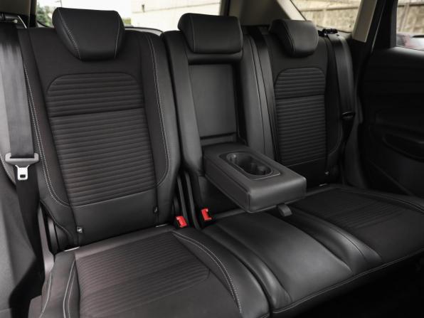 Ford Kuga II Рестайлинг с пробегом 2017 года, цена 1 649 777 рублей, 64937 км, внедорожник, Автокод Объявления