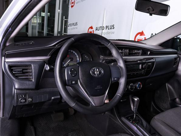 Toyota Corolla XI (E160 E170 E180) с пробегом 2014 года, цена 1 300 000 рублей, 135500 км, седан, Автокод Объявления