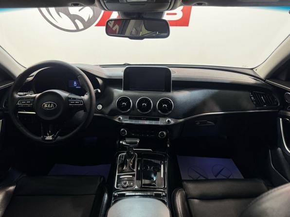 Kia Stinger I с пробегом 2018 года, цена 2 499 000 рублей, 238796 км, лифтбек, Автокод Объявления