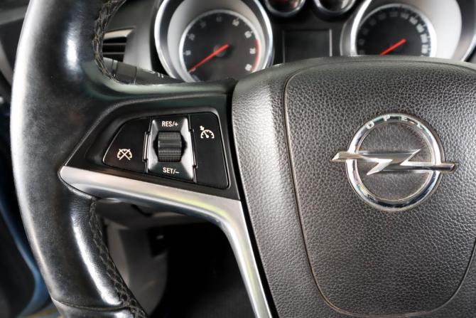 Opel Astra J с пробегом 2011 года, цена 519 000 рублей, 209000 км, хэтчбек, Автокод Объявления