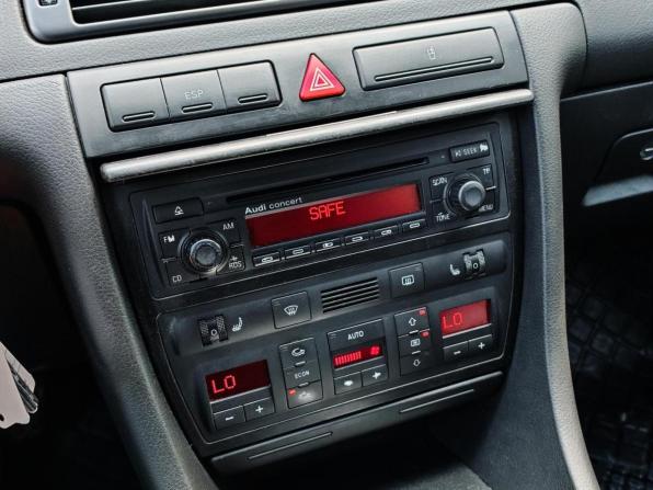 Audi A6 II (C5) Рестайлинг с пробегом 2003 года, цена 705 000 рублей, 231916 км, седан, Автокод Объявления