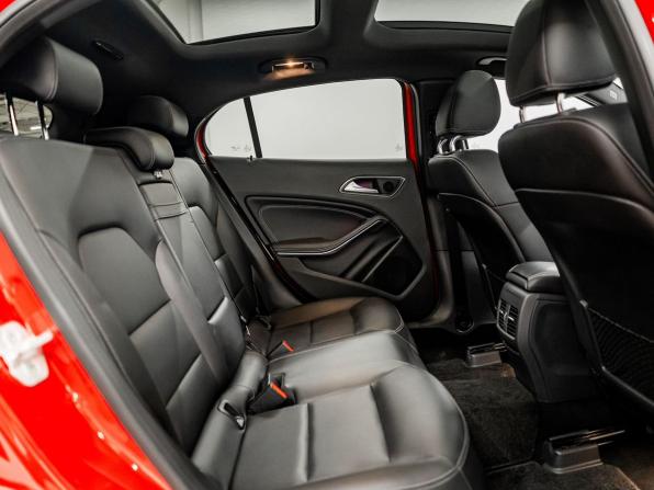Mercedes-Benz GLA I (X156) Рестайлинг с пробегом 2017 года, цена 2 250 000 рублей, 68386 км, внедорожник, Автокод Объявления